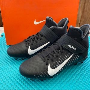 Nike Alpha Menace Pro 2 Mid cleats